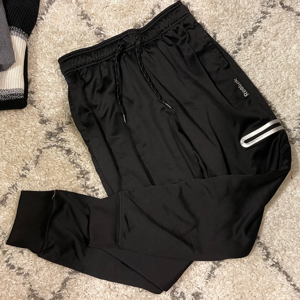 Reebok Joggers gently used, only worn few times